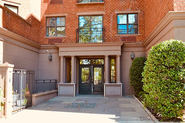 Rented by Brown Harris Stevens | media 1