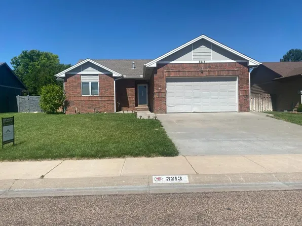 3213 Primrose St, Garden City, KS 67846