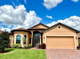 1123 Sawgrass Dr, Winter Haven, FL 33884