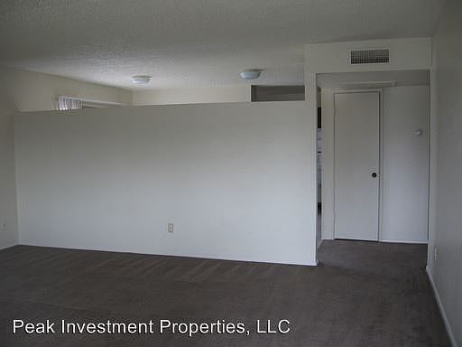 3rd image of 5552 W Virginia Ave