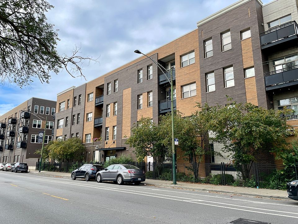 1st image of 2951 N Clybourn Ave APT 403