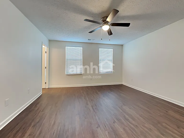 4651 Megan Danielle Dr — Photo 8