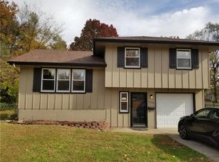 13409 Cambridge Ave, Grandview, MO 64030