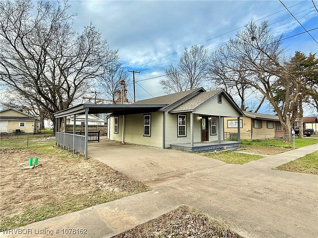 405 N McKenna St, Poteau, OK 74953 | Zillow