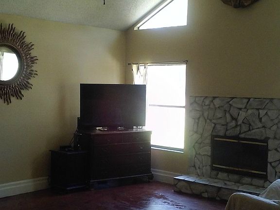4th image of 8170 County Road 208