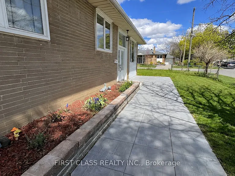 371 Fesserton Rd #BASEMENT — Photo 4