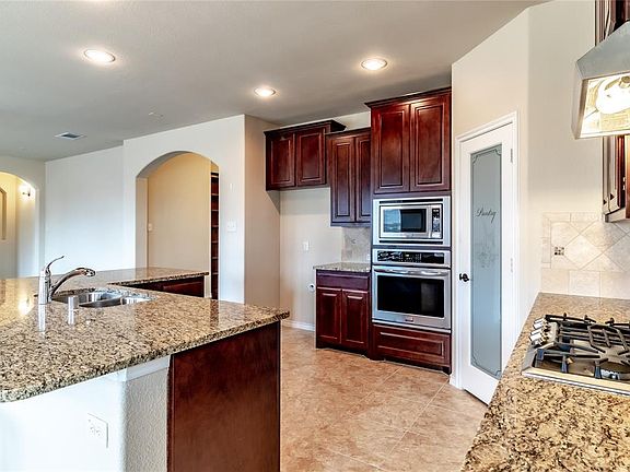 4th image of 3003 Black Hills Blvd