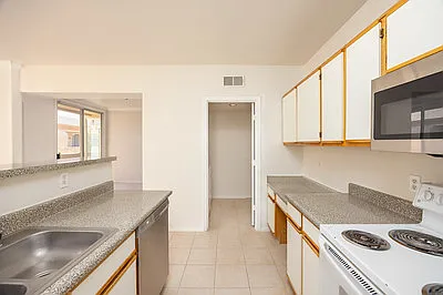 2134 E Broadway Rd #G-2021 — Photo 10