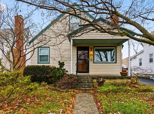 1884 E North Broadway St, Columbus, OH 43224