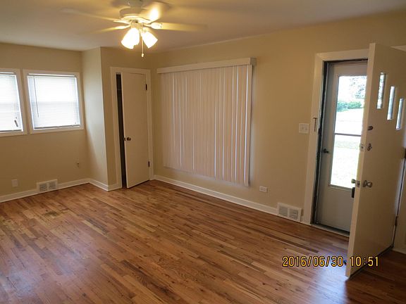 5th image of 1813 N Lewis Ave