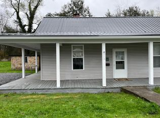 213 W Wiseman Ave, Fayetteville, WV