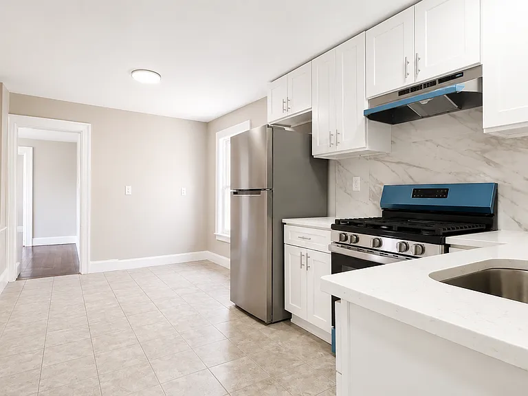 800 George St #2 — Photo 2
