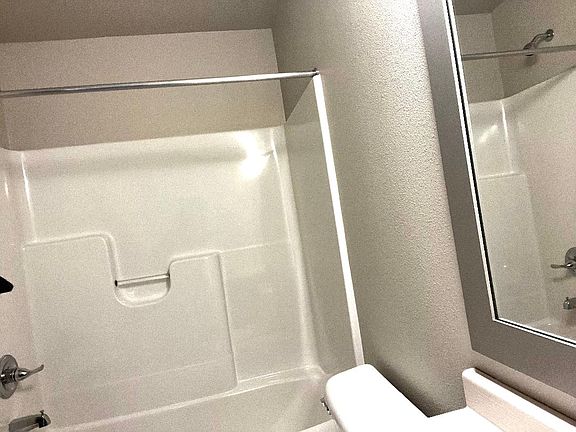 5th image of 2135 Allison Ln