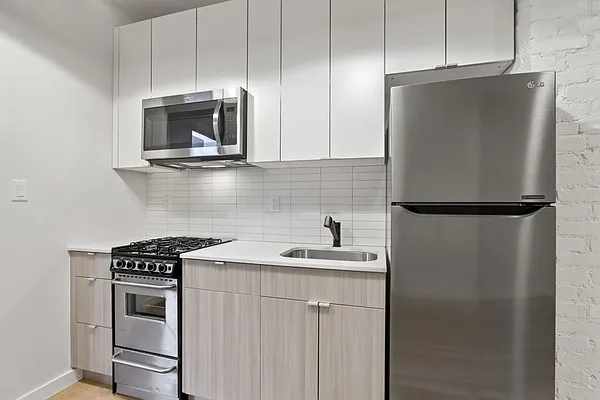 Rented by Citi Habitats | media 9