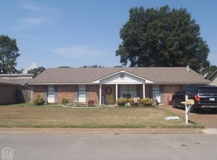 1217 Cherokee Dr, Newport, AR 72112