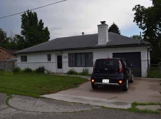 1527 Avenue N, Carter Lake, IA 51510