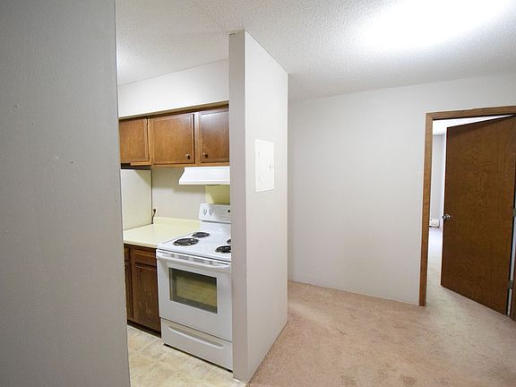 2nd image of 504 James Ave #612-302