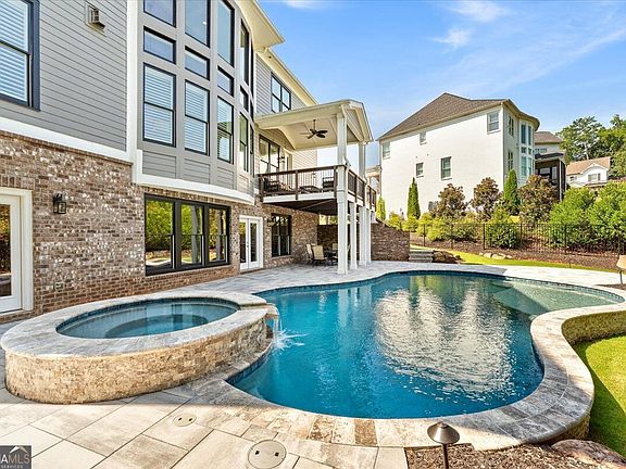 4th image of 415 Shirley Ln