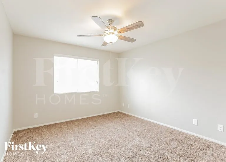 2100 Storkspur Way — Photo 11