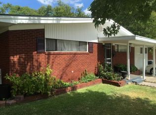 909 Maxwell St NW, Ardmore, OK 73401