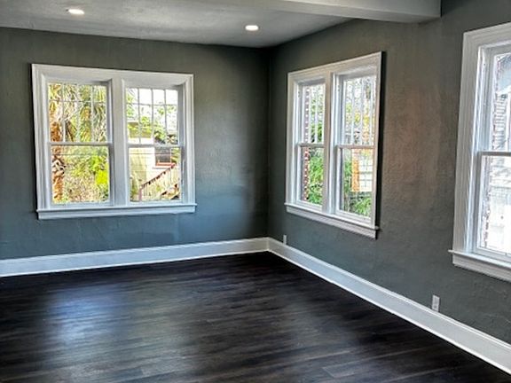 2nd image of 2738 Riverside Ave #6