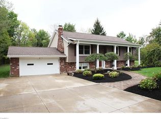 8599 Prescott Dr, Chesterland, OH 44026