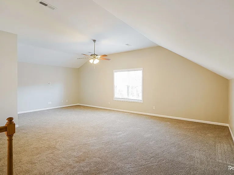 1316 Georgetown Dr — Photo 9