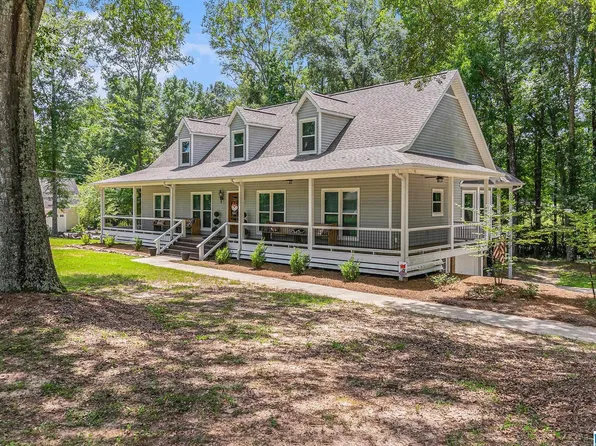 102 Windover Dr, Clanton, AL 35045