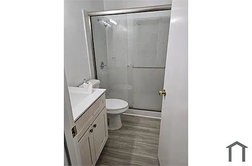 1508 Sycamore Dr #4 Photo 1