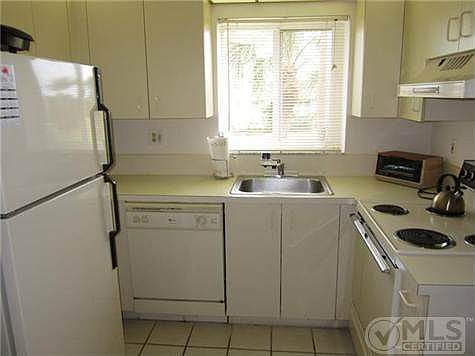 5th image of 275 Palm Ave APT C204