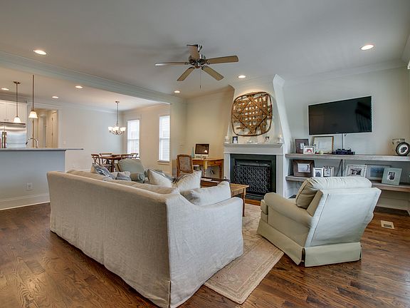 5th image of 3829 Somers Ln