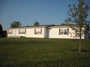 102 William St, Effingham, KS 66023