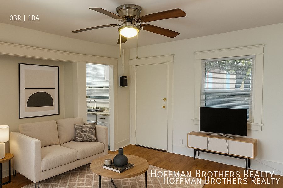 1st image of 1913 E Broadway #5