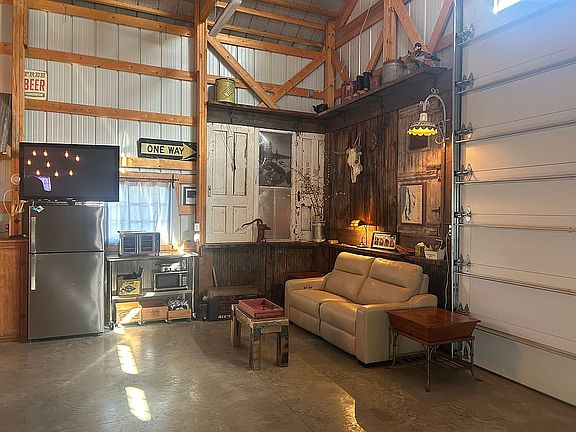 5th image of 3264 Ritt Rd