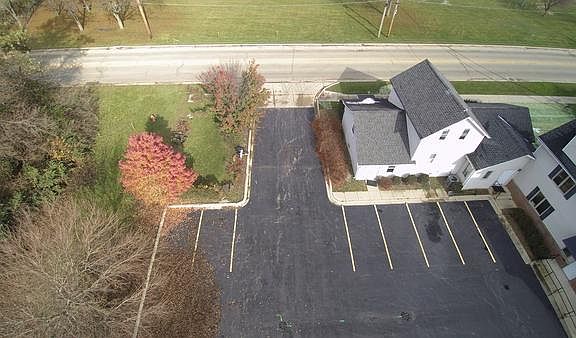 5th image of 1989 E Devon Ave