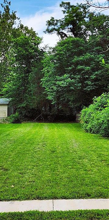 2nd image of 7215 Bruno Ave