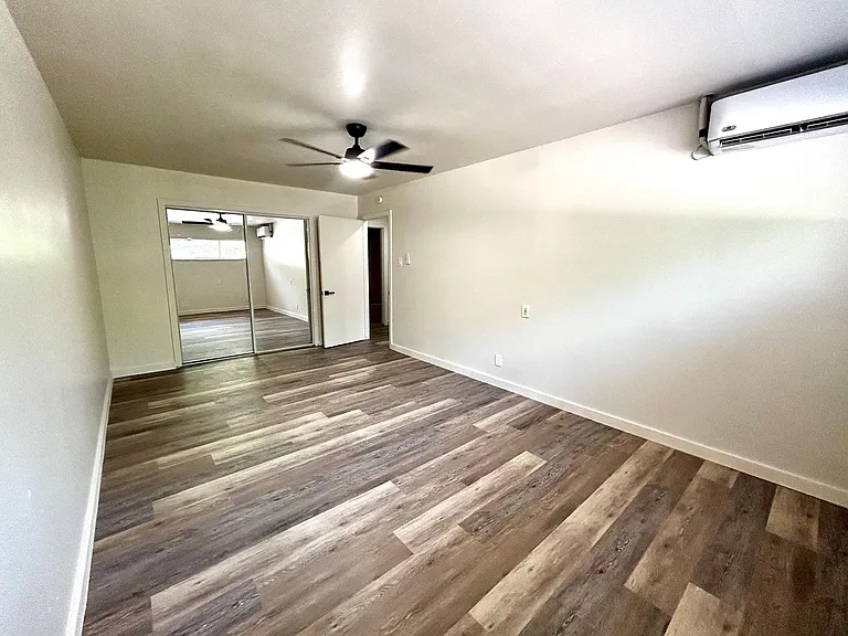 3304 Tom Green St #A — Photo 17