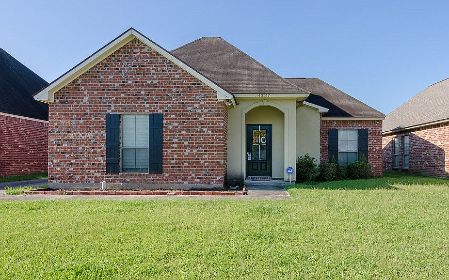 1st image of 40317 Crestridge Dr