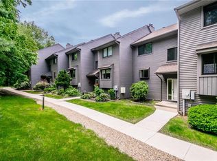 98 Conestoga Way #98, Glastonbury, CT 06033