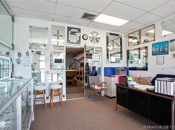 4th image of 16779 N Miami Ave