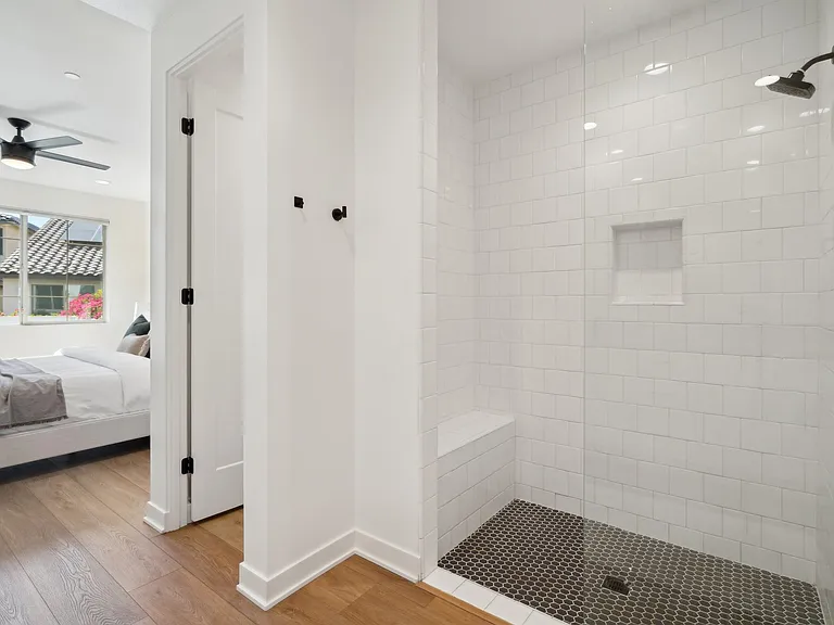 Master Suite Bathroom