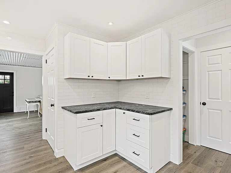 151 Mill St — Photo 24