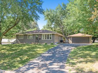 4941 W 86th St, Bloomington, MN 55437