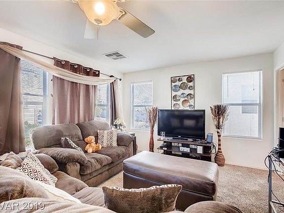 3rd image of 6922 Canary Ivy Way