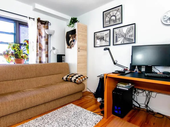 242 Bay 17th St #2B, Brooklyn, NY 11214