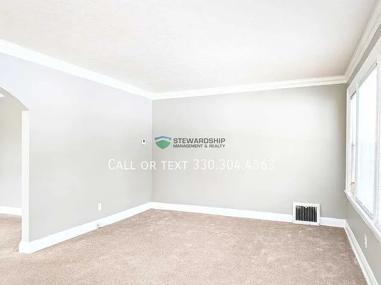 916-918 Peckham St #916 — Photo 6