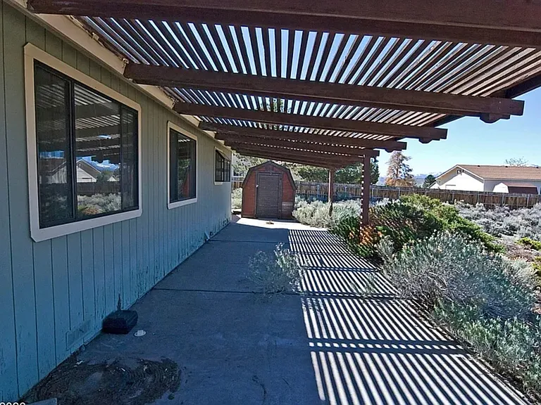 1058 Tenabo Ln — Photo 25