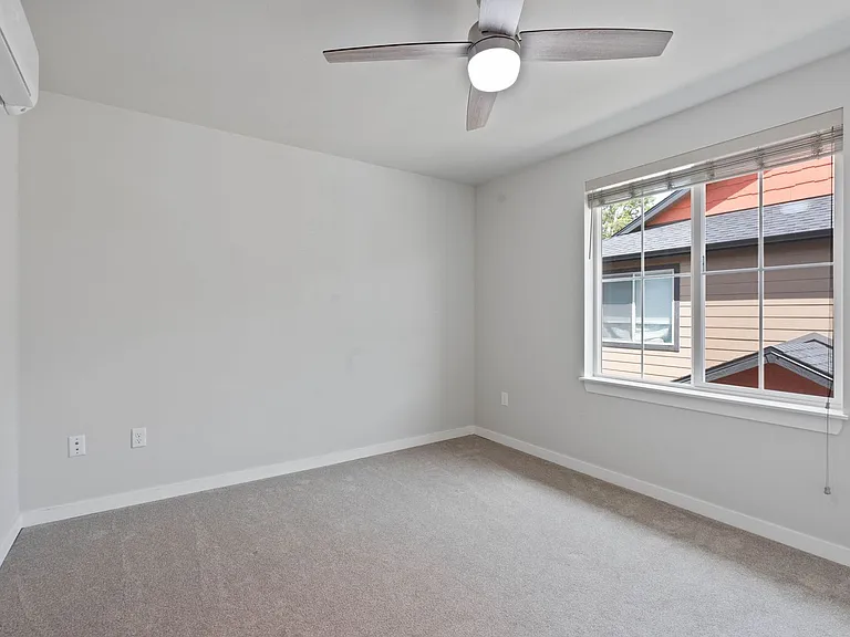 Wall Street Townhomes — Photo 21