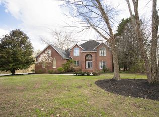 101 Somerset Ln, Tullahoma, TN 37388