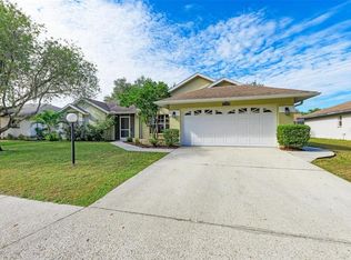 2743 Man Of War Cir, Sarasota, FL 34240